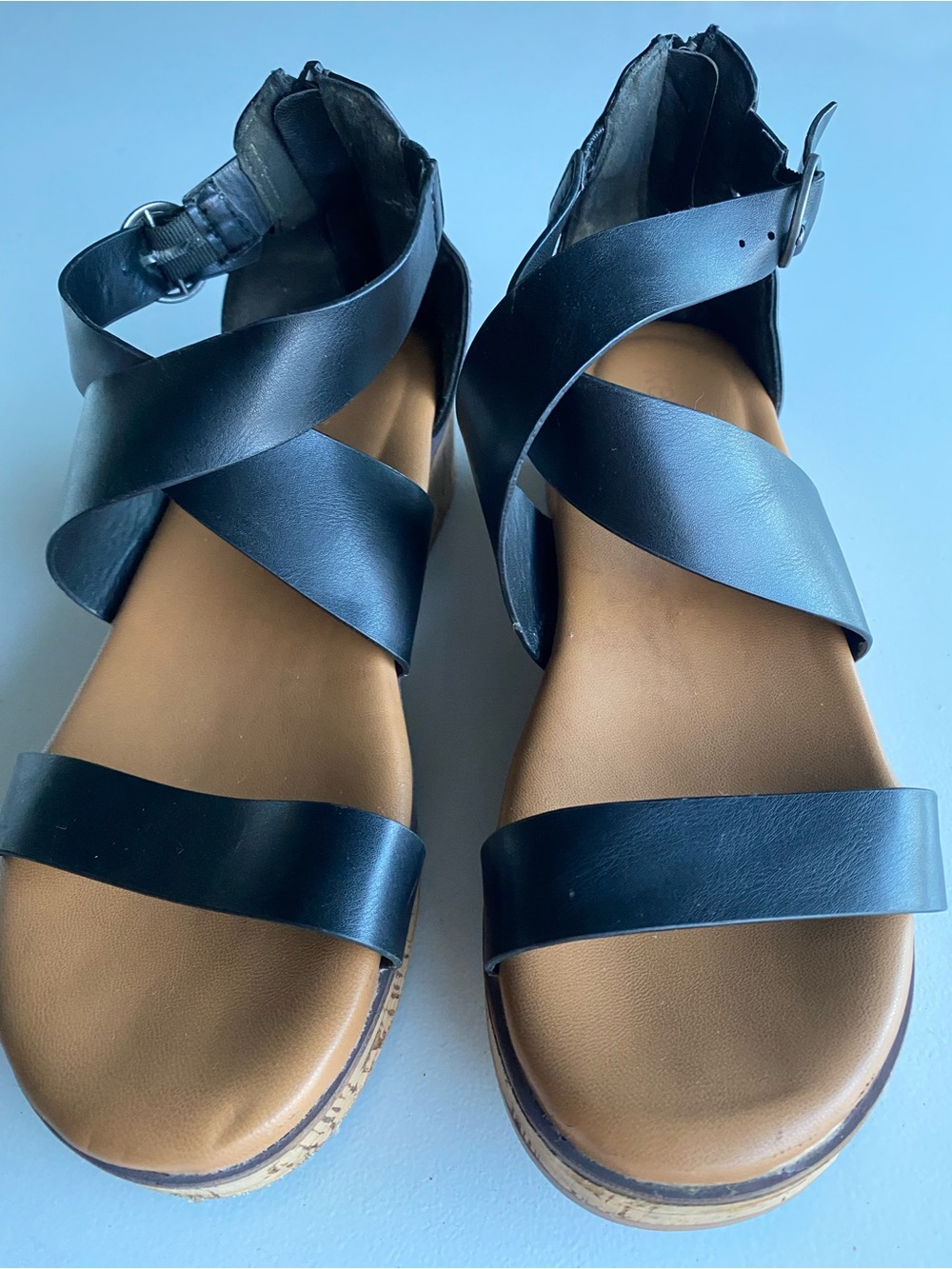 Kensie Black Crisscross Strap Sandals